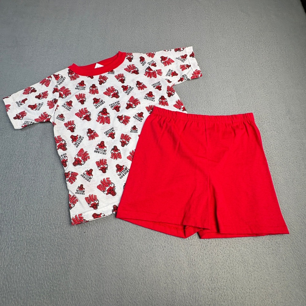 Vintage Chicago Bulls Kids T-Shirt and Shorts Set Size 7 Made in USA Red White